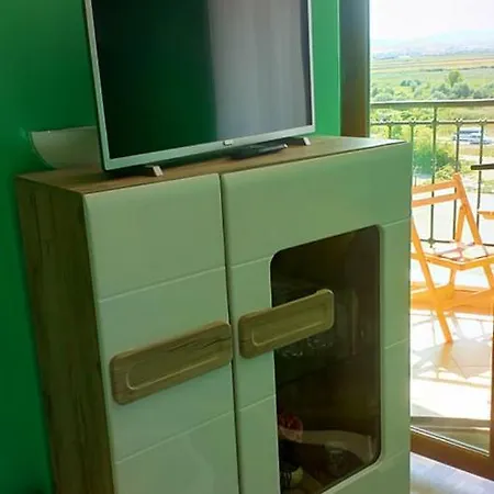 Amadeus 5 , Green Studio Апартамент