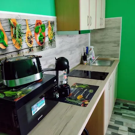 Апартамент Amadeus 5 , Green Studio