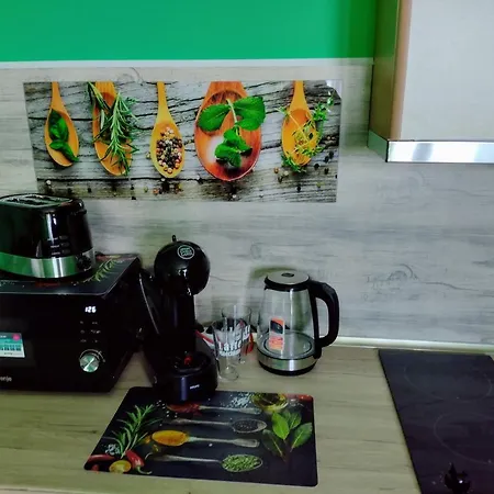 Amadeus 5 , Green Studio Апартамент *