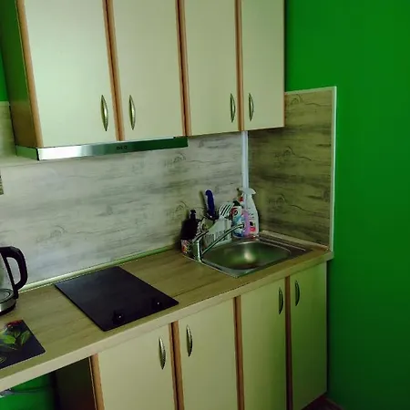 Amadeus 5 , Green Studio Апартамент *